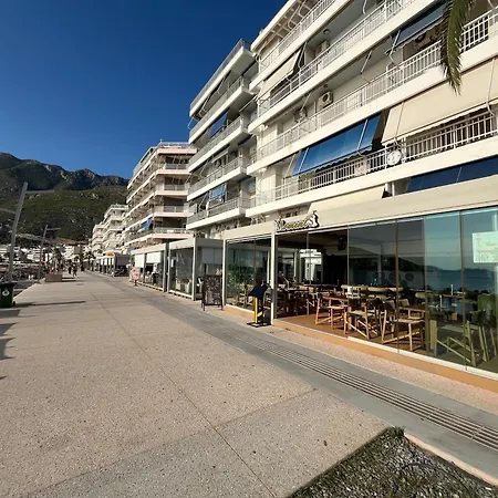 Eve's House 2 In Front Of The Loutráki