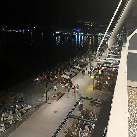 Apartamento Eve's House 2 In Front Of The Loutráki