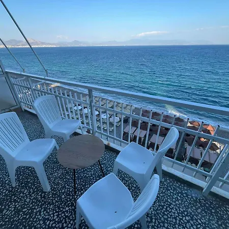 Apartman Eve's House 2 - Beachfront *