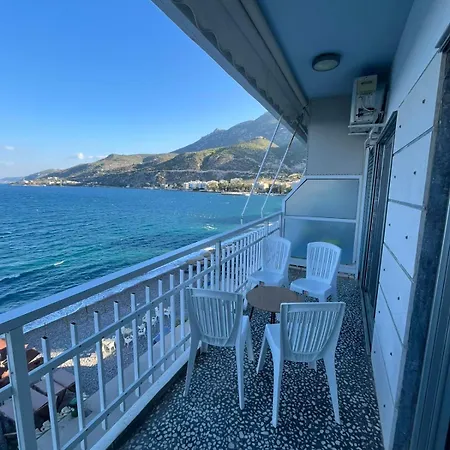 Eve's House 2 - Beachfront