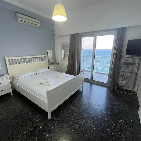 Eve's House 2 - Beachfront *